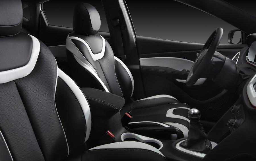  Dodge Dart GTS Turbo 2013 года  (фото 2 из 3)